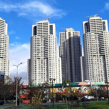 18Th & 16H Floor Secure Luxury Condos With Pool & Fitness Included In Price Skopje Exteriör bild