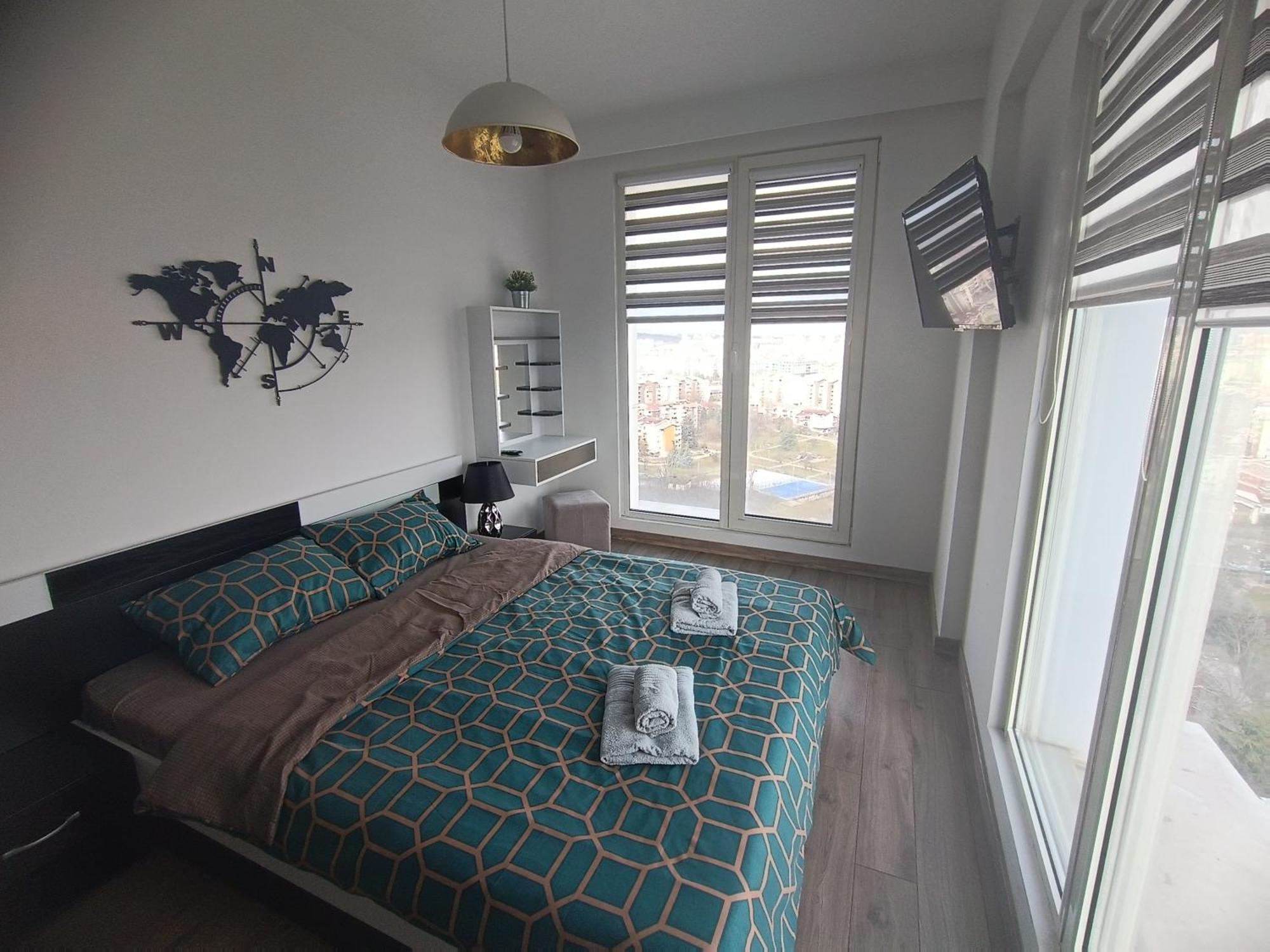 18Th & 16H Floor Secure Luxury Condos With Pool & Fitness Included In Price Skopje Exteriör bild
