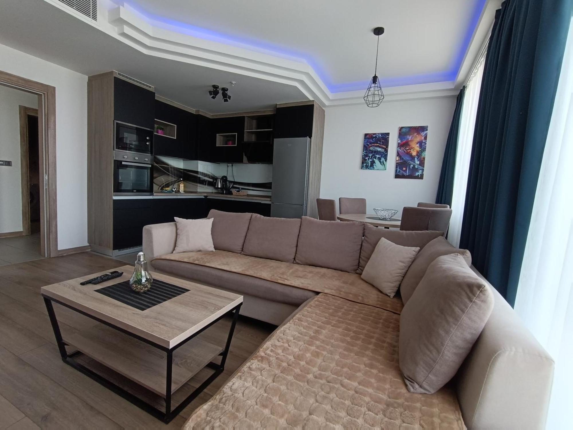 18Th & 16H Floor Secure Luxury Condos With Pool & Fitness Included In Price Skopje Exteriör bild