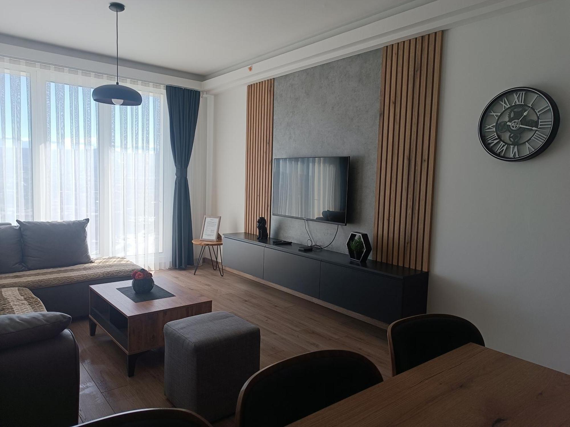 18Th & 16H Floor Secure Luxury Condos With Pool & Fitness Included In Price Skopje Exteriör bild